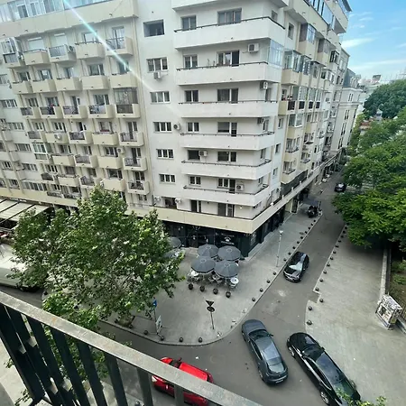 Apartment Skyline With A View To Remember *